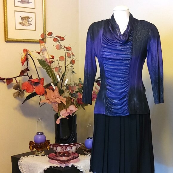 NWOT JOLIBEL Round Neck Long Sleeve Pleated Tunic Quality Blouse Top M 8 - Picture 3 of 6